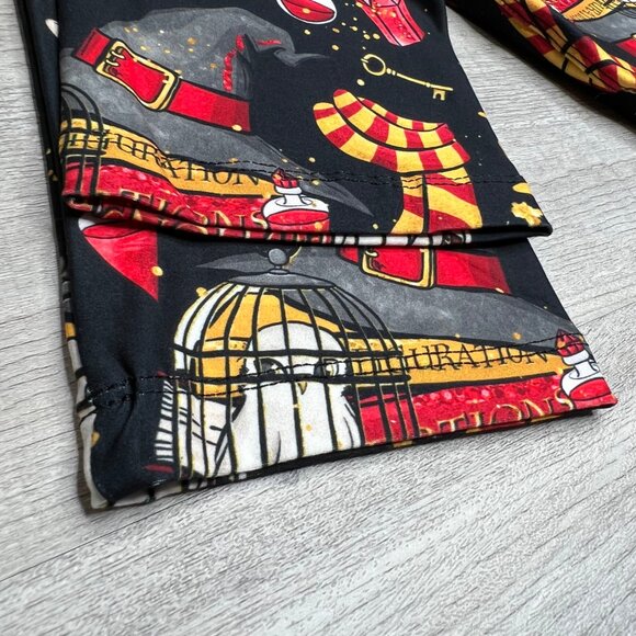 Gryffindor Themed Red Wizard House Print Black Soft Leggings - Picture 3 of 7